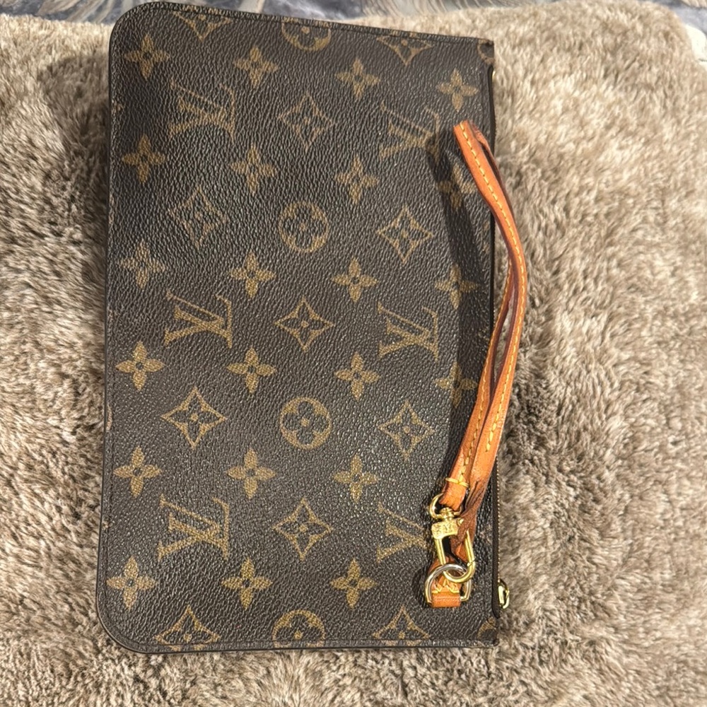 Louis Vuitton Monogram Wristlet - Picture 2 of 4